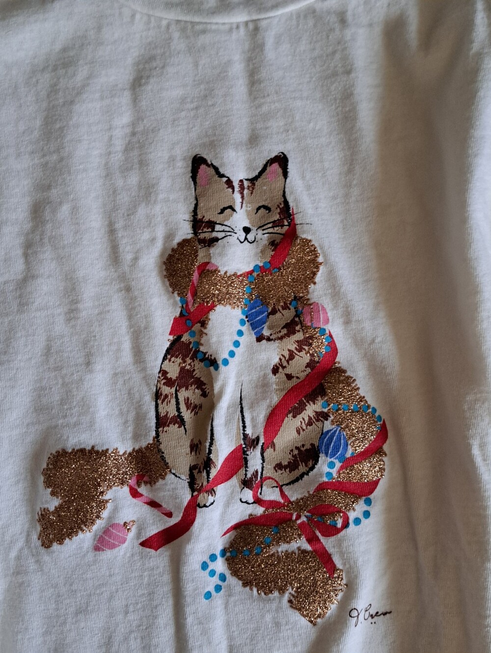White Cat Graphic Pet Tee with Gold Glitter and Red Ribbon